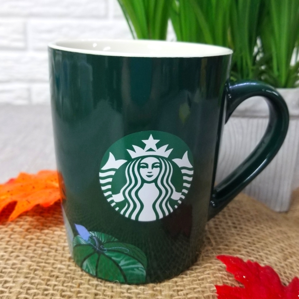 Starbucks " Hello Pumpkin" 10 oz Mug
